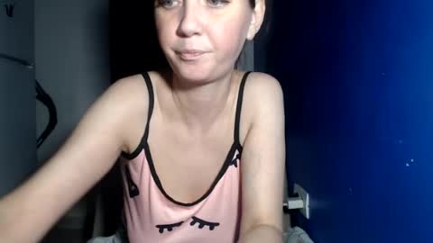 petite_danielle online show from July 13, 7:39 pm