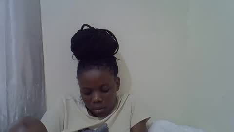 petite_melan online show from December 17, 1:51 pm