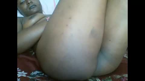 petite_shan online show from February 15, 7:51 am