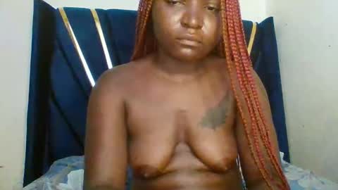 petite_shan online show from March 23, 11:48 am