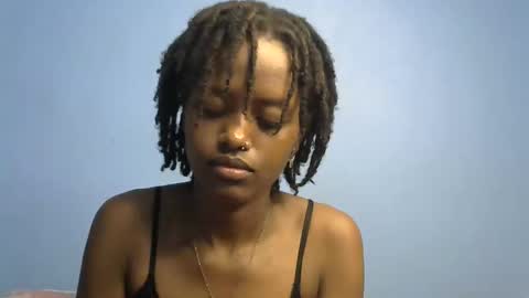 petite_star2 online show from February 4, 7:23 am