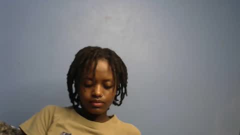 petite_star2 online show from February 3, 6:40 am