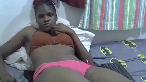 petiteslim2 online show from April 16, 11:51 pm