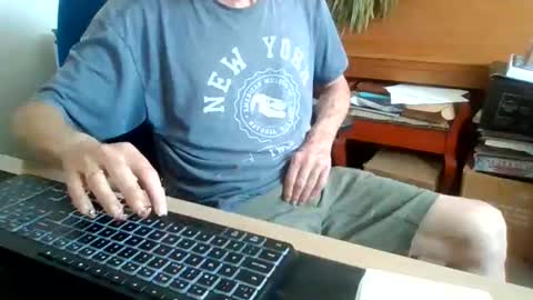 petitwilly online show from June 29, 8:00 am