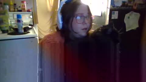 The Aspie Kitty twitterthishunonfire online show from December 3, 3:07 am