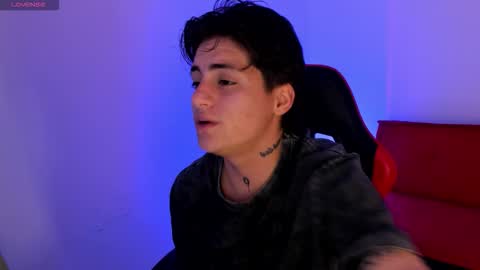 peytonbox online show from November 27, 11:51 am