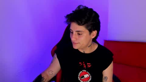 peytonbox online show from December 3, 11:44 am