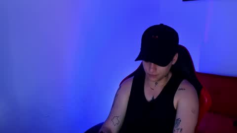 peytonbox online show from December 2, 11:41 am