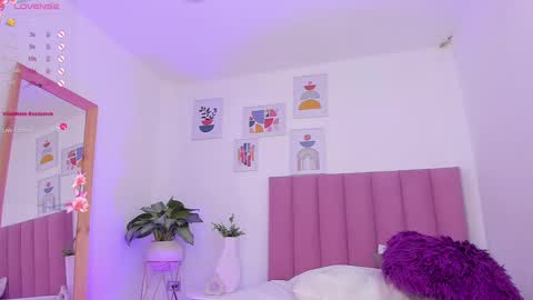 Snapshot of peytonrosse chatting on March 10, 6:23 pm Peyton Rosse online show from March 10, 6:23 pm