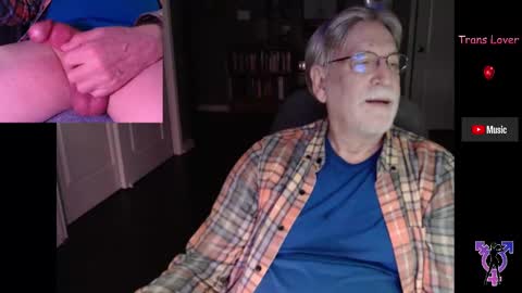 Snapshot of pghk2000 chatting on December 13, 7:25 am George online show from December 13, 7:25 am