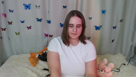 Snapshot of phantommira chatting on January 30, 7:07 am phantommira online show from January 30, 7:07 am