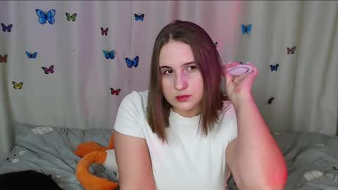 Snapshot of phantommira chatting on February 18, 8:58 pm phantommira online show from February 18, 8:58 pm