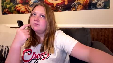 Snapshot of phatassblond chatting on September 25, 12:06 am PhatAssBlond online show from September 25, 12:06 am
