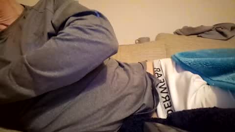 phil210283 online show from February 6, 5:03 am