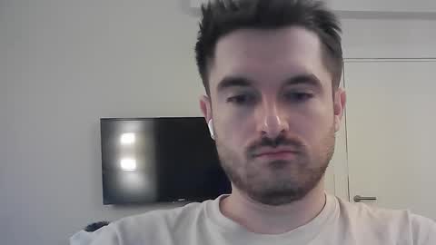 PhilipBorison online show from December 23, 5:46 am