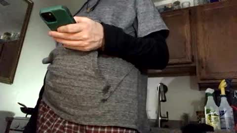 Phil online show from November 18, 4:15 am