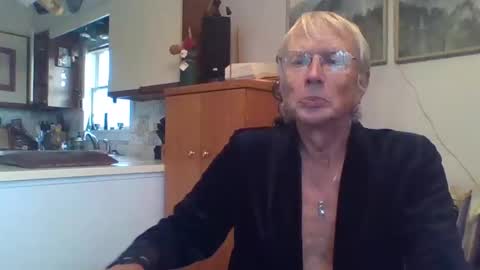 phillipa online show from November 16, 8:11 pm