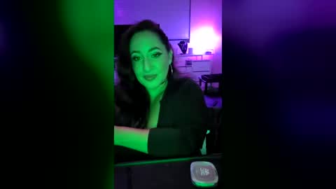 phoenixpowers online show from August 1, 7:54 am