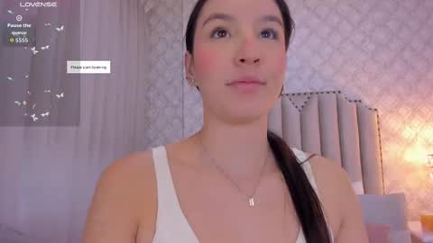 Snapshot of pia_johnson_ chatting on October 7, 11:17 am online show from October 7, 11:17 am