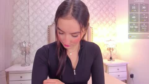 Snapshot of pia_johnson_ chatting on October 10, 11:49 am online show from October 10, 11:49 am