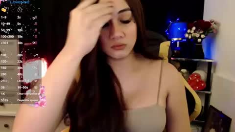 Pia online show from March 9, 8:31 pm