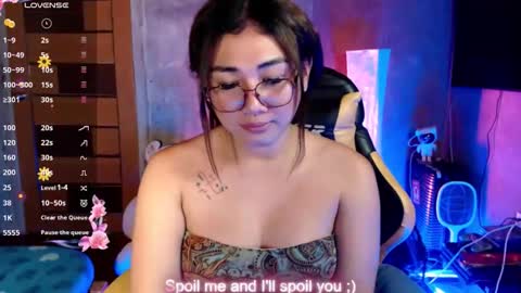 Pia online show from October 5, 12:52 am