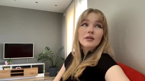 Kristie online show from June 15, 11:19 pm