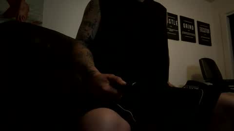 pickleback69 online show from November 3, 7:09 am