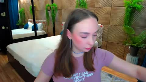 Emelie online show from April 3, 10:11 am