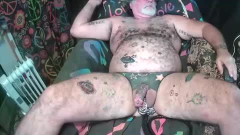 piercecox13 online show from January 17, 11:24 pm