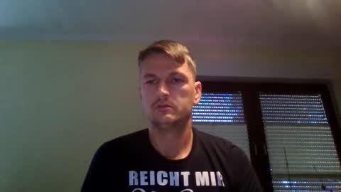 piercingsxxx online show from September 11, 5:41 am