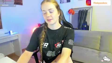 PiinkPandora online show from October 29, 10:43 pm