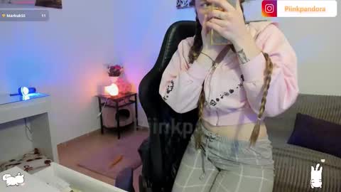 PiinkPandora online show from March 19, 5:51 pm