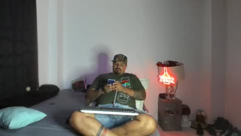 pikoro_gomez online show from April 15, 12:58 am