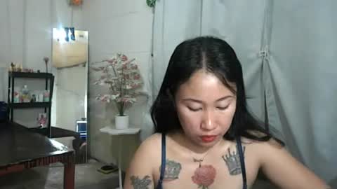 yumie  online show from July 10, 11:26 am
