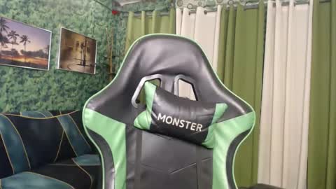 PnayMistress1983 online show from November 23, 2:20 am