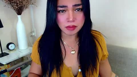 Snapshot of pinaymorena69 chatting on January 6, 1:53 am Just cath  online show from January 6, 1:53 am