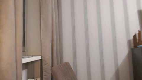       online show from October 22, 5:25 pm