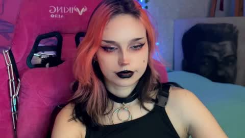 Nancy online show from May 21, 1:01 am