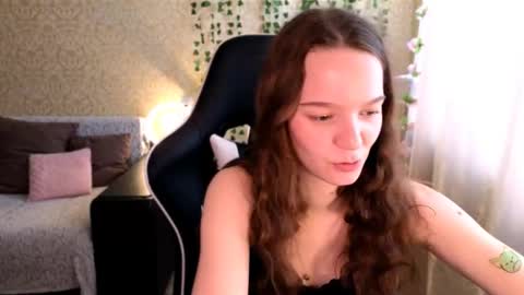 Stephanie online show from March 16, 5:44 am