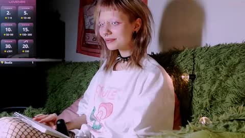 pink_k1tty online show from October 1, 10:19 pm
