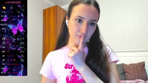 pink_soda33 online show from July 17, 6:59 am