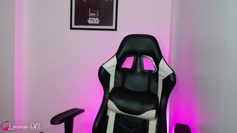 Snapshot of pinkcatlive chatting on January 16, 1:16 am Emily online show from January 16, 1:16 am