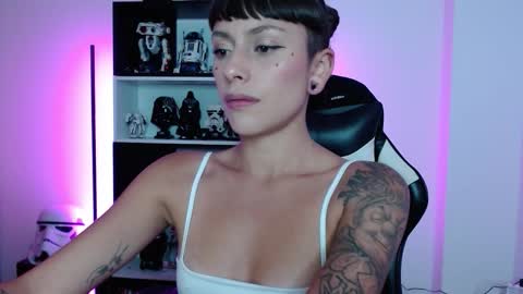 Snapshot of pinkcatlive chatting on September 25, 3:13 am Emily online show from September 25, 3:13 am