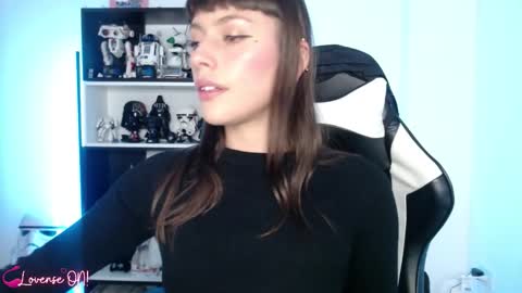 Snapshot of pinkcatlive chatting on October 23, 3:08 am Emily online show from October 23, 3:08 am