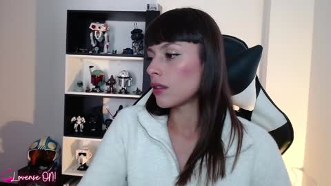 Snapshot of pinkcatlive chatting on January 30, 9:36 pm Emily online show from January 30, 9:36 pm