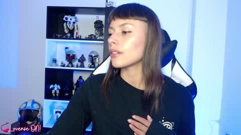 Snapshot of pinkcatlive chatting on February 2, 11:32 pm Emily online show from February 2, 11:32 pm