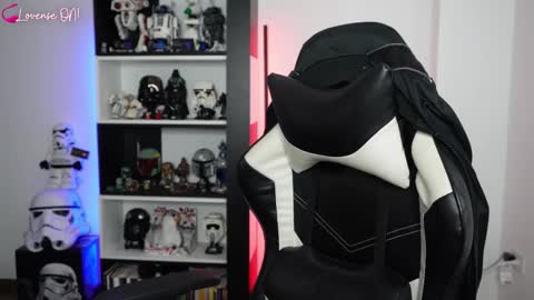 Emily online show from February 13, 5:49 pm