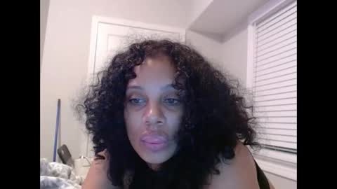 Snapshot of pinkmonae chatting on December 31, 6:27 am pinksugar online show from December 31, 6:27 am