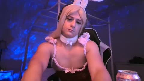 pinkpillbambi online show from November 13, 2:36 am